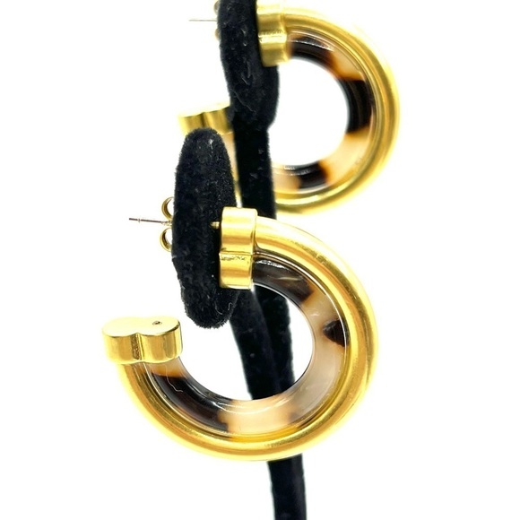 Tortoise Shell Gold Tone Hoop Earrings  1 1/4” Medium Size Gold Tone Pierced - Picture 1 of 6